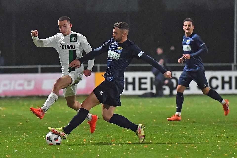 Serhat Imsak (vorne) erzielte beide Treffer des FC Pipinsried beim SC Eltersdorf.