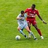 Michael Omosanya - hier in einem Testspiel mit Fola gegen Saarbrücken - hat diesen Sommer einen steilen Karriereweg eingeschlagen