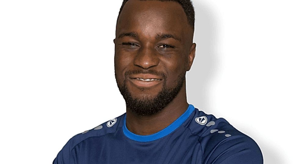 Der 1. FC Kleve hat Alfred Appiah verpflichtet.