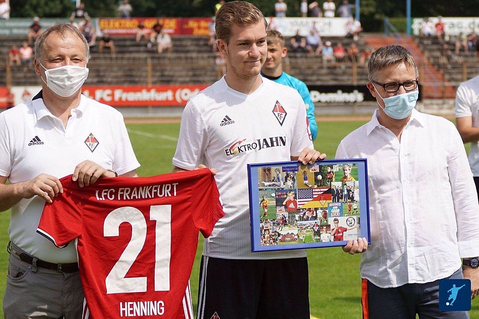 Sandro Henning, der bei seinem vorerst letzten Spiel für Frankfurt verabschiedet wurde.