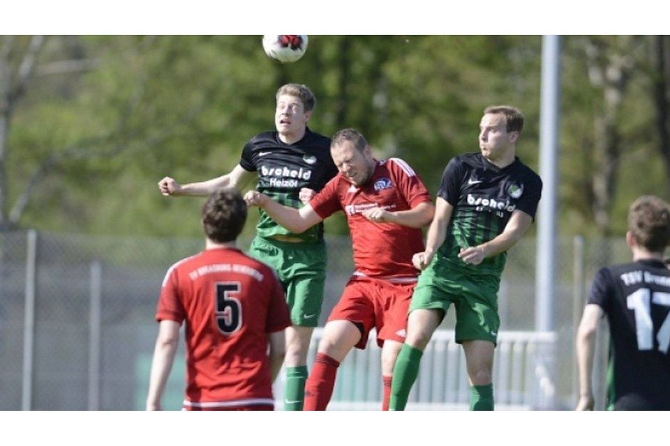 Die Brunnthaler holen nur ein enttäuschenden Punkt gegen den Tabellendreizehnten.  Hans Lippert - Fotografie / Hans Lippert