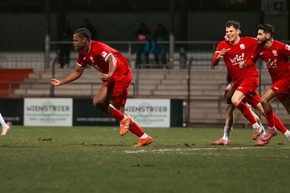 Rot Weiss Ahlen braucht in den kommenden Wochen viele Sieg, um die Chancen auf den Klassenerhalt zu wahren.