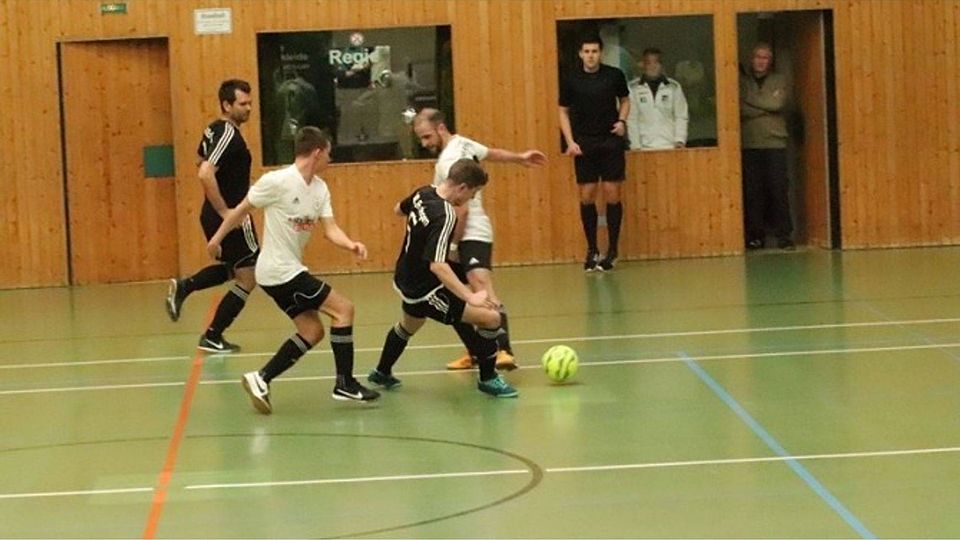 Bei der Futsal Verbands-Meisterschaft schaffte es die SG Meisenheim aufs Treppchen. F: w.k.