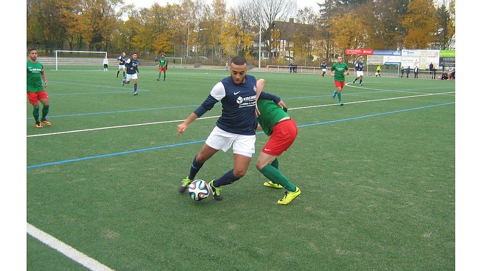 Im hart umkämpften Derby heißt der Sieger FC Bierstadt.  F: Karoli