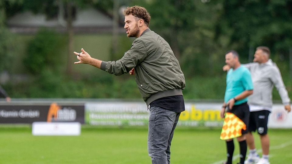 Dorfen-Coach Hartl will den nächsten Sieg einfahren. (Archivbild)