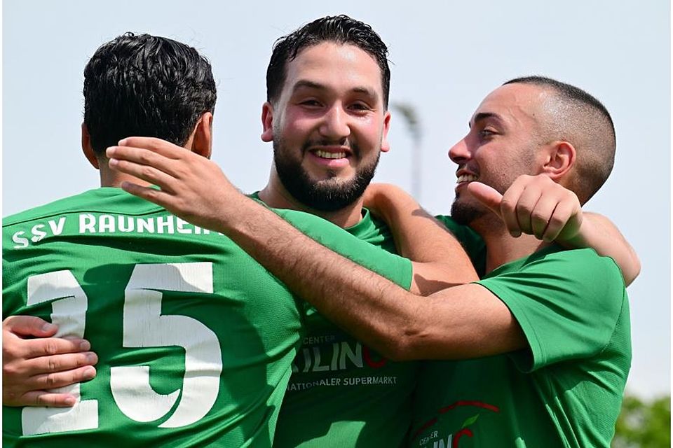 Internet foydalanuvchilaridan ogirlangan shaxsiy albomlardagi fotosuratlar