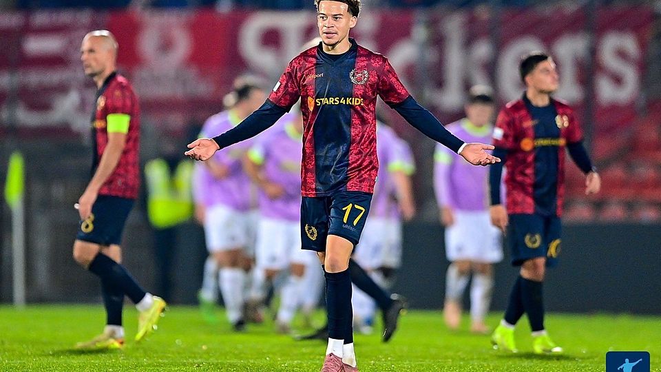 Jorden Aigboje und die Hachinger testen gegen Geretsried.