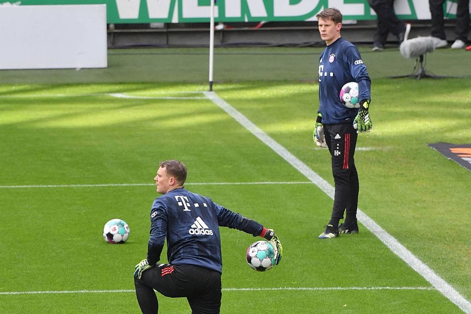 Fast immer nur die Zuschauerrolle: Alexander Nübel beobachtet Manuel Neuer–hier im Bayern-Training.