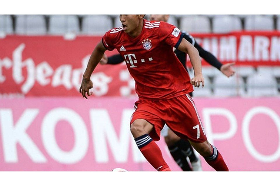 Sieht man Wooyeong Jeong bald als Ersatz von Florian Niederlechner im Dress des SC Freiburg. Oder zieht es den Koreaner vielleicht zu RB Salzburg oder zum FSV Mainz 05? Sven Leifer