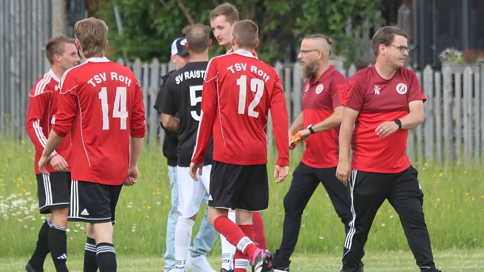 Trauriger Abgang: Die Rotter waren im Kellerduell gegen Raisting schlussendlich chancenlos. Kommende Saison müssen sie in der A-Klasse ihr Glück versuchen.