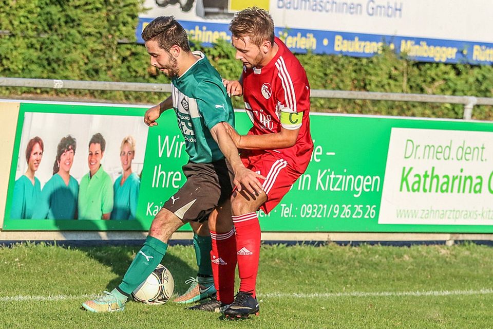 Immer nah am Gegenspieler: Coburgs Kapitän Eric Heinze (25).