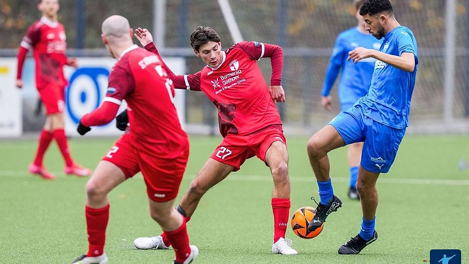 Lukas Thamm (Nummer 27) war gegen die Sportfreunde Niederwenigern erfolgreich