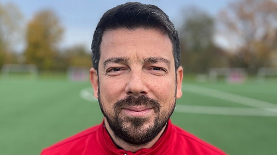 Dimitrios Thoidis nimmt eine Reihe von Spielern mit nach Unterbach.