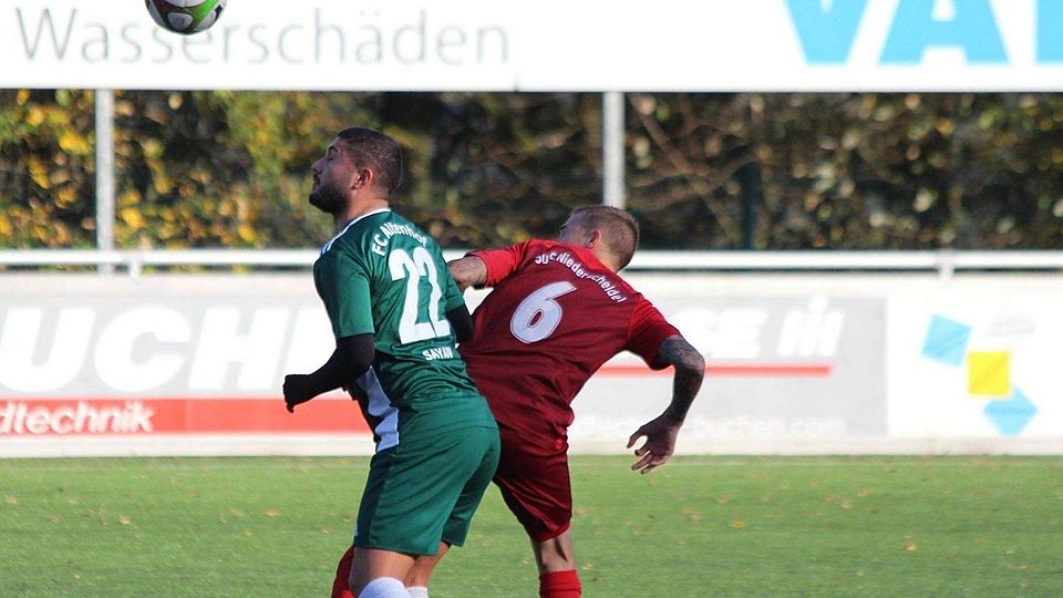 Sinan Sayan (links) wechselt in der Winterpause vom FC Altenhof zum 1. FC Türk Geisweid.