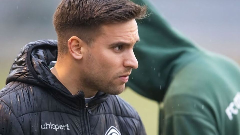 Er kann trotz Rang zwei auch mal böse schauen: Furtwangens Trainer Pietro Morreale