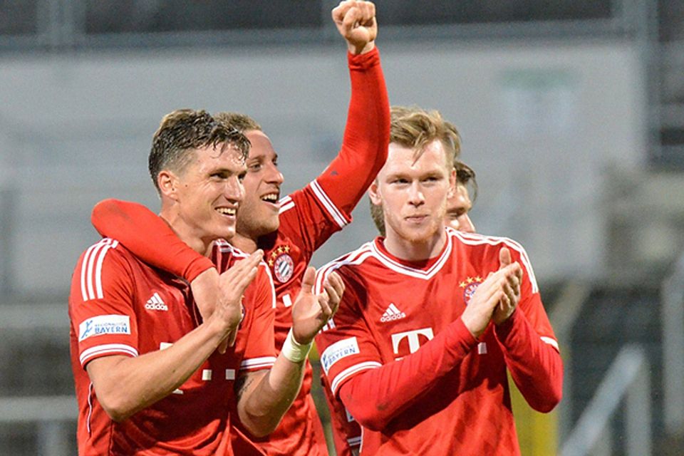 Nicht chancenlos reisen die Bayern-Amateure per Flugzeug zum Relegationsspiel nach Köln. F: Leifer