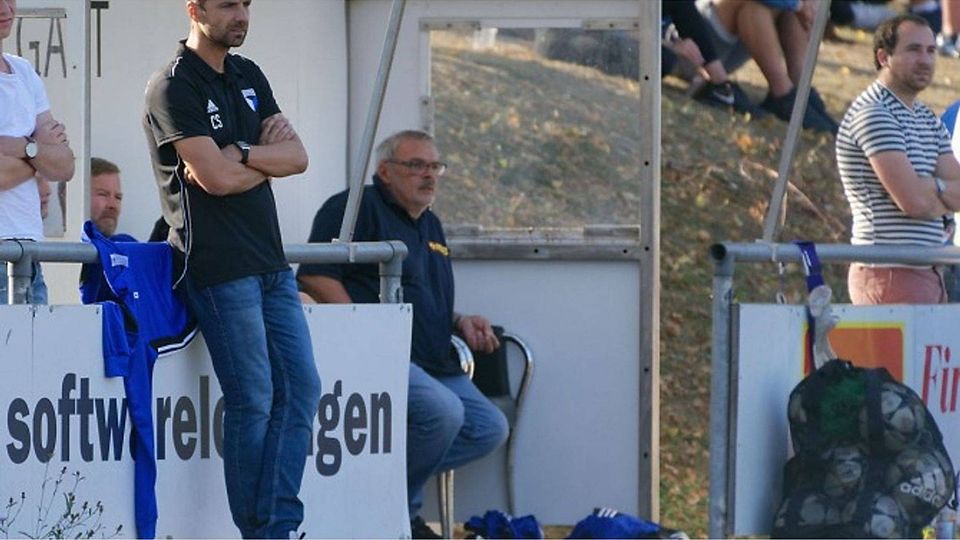Trotz schwacher Herbstrunde weiterhin fest im Sattel: Ex-Profi Christian Springer soll notfalls auch in der Landesliga Jahn-Trainer bleiben. F: Ernst Blank