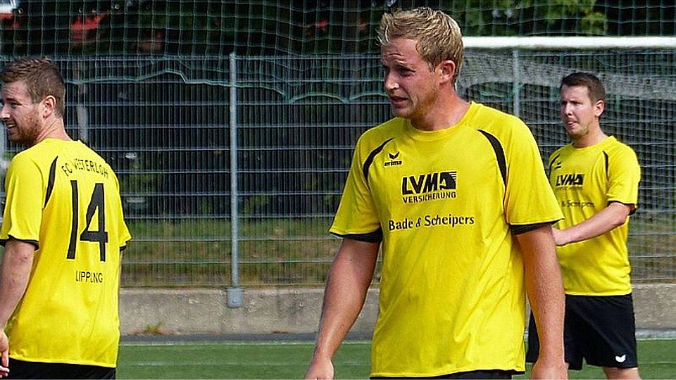 Der FC Westerloh-Lippling um Fabian Erkelenz (m.) bekommt im Sommer einen neuen Coach. F: Dickgreber