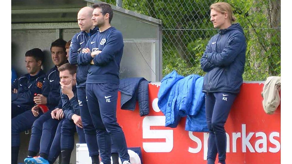 V.r.: Axel Hofmann (TW-Trainer), Frank Engelhardt (Trainer) und Björn Weber (Co-Trainer) bleiben der TSG Eintracht Plankstadt erhalten. F: Lörz