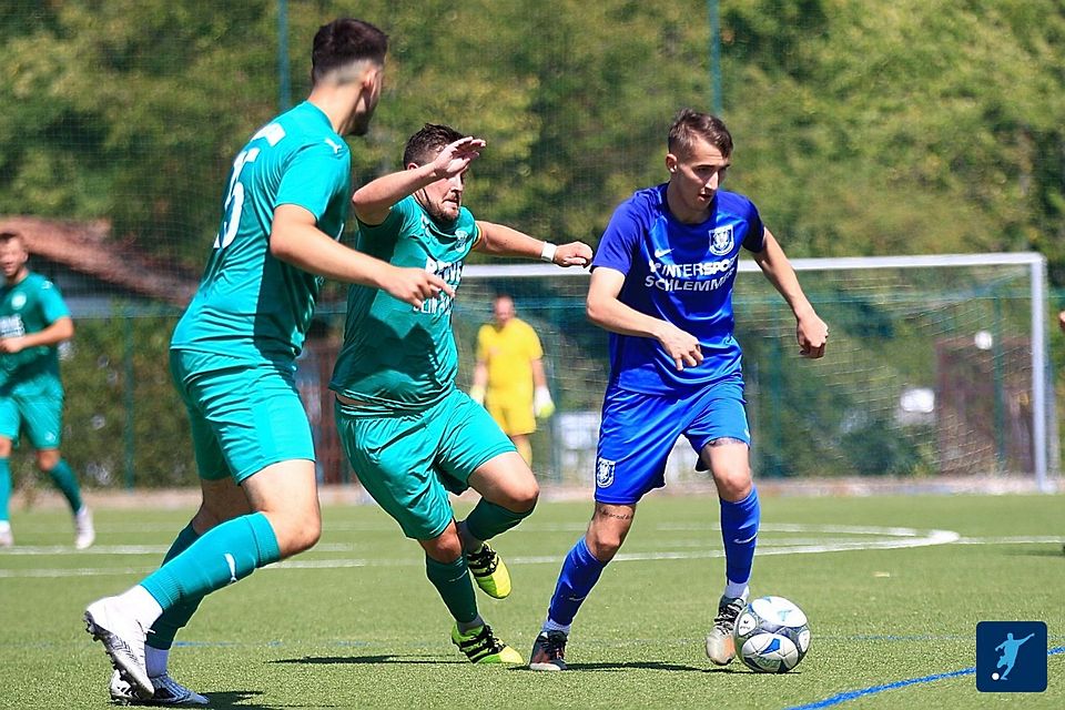 Auf die Spvgg. Ingelheim (grünes Trikot, hier im Duell mit dem TSV Gau-Odernheim II) wartet am kommenden Spieltag die Zweitvertretung des TuS Marienborn.