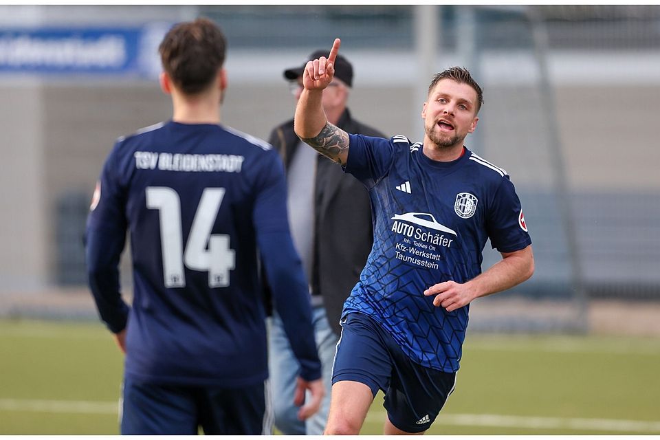 Bleidenstadts Spielertrainer Mario Nogly traf doppelt für Bleidenstadt gegen Holzhausen.