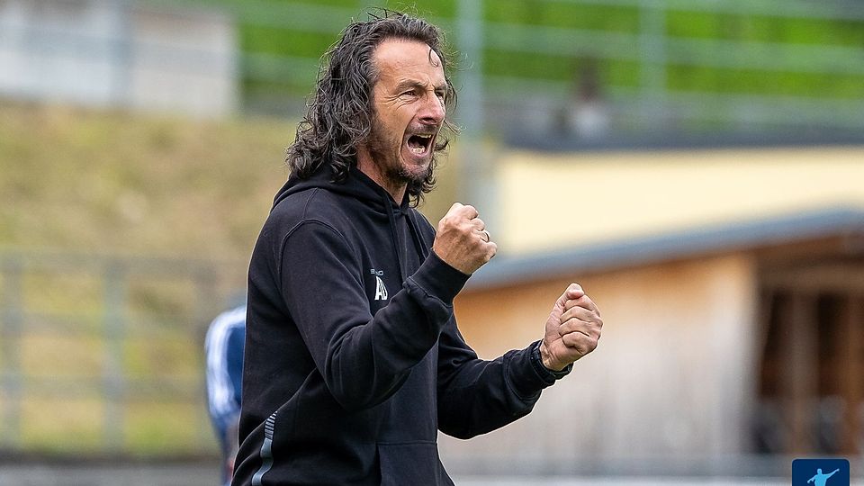 Axel Dichtl bleibt Trainer des 1. FC Passau 