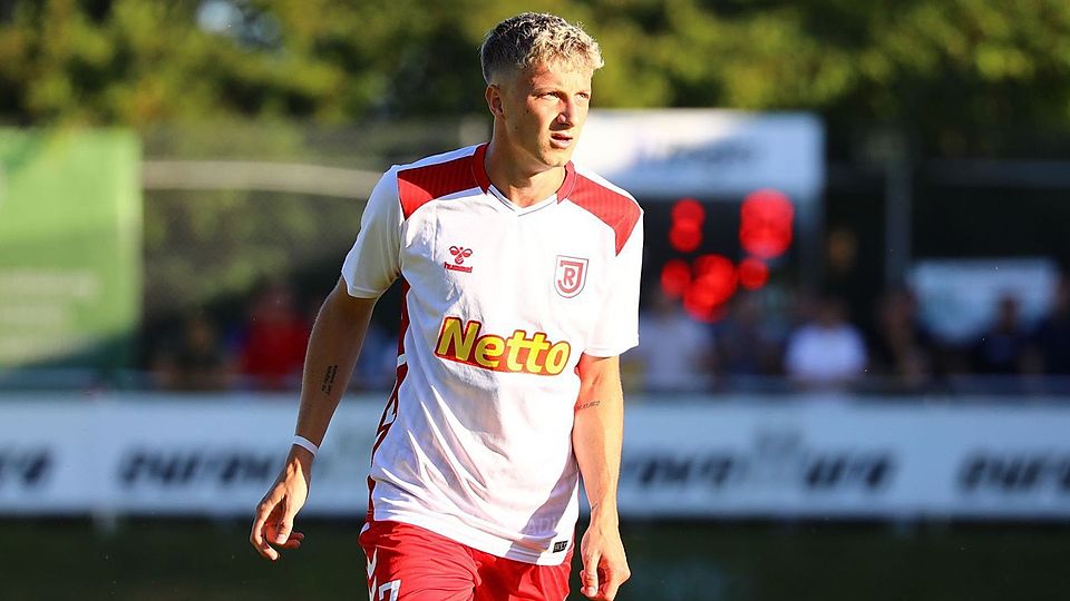 Torjäger Fabian Ziegler hat sich bei Jahn Regensburg II nach einer Muskelverletzung zurückgemeldet.