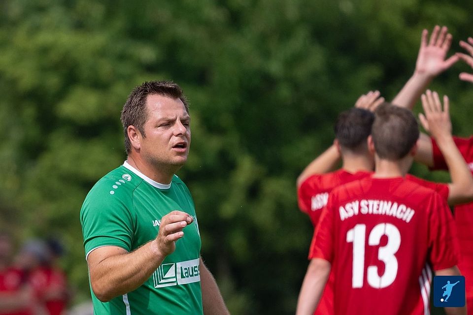Martin Landeck will mit seiner Truppe einen Sieg einfahren.