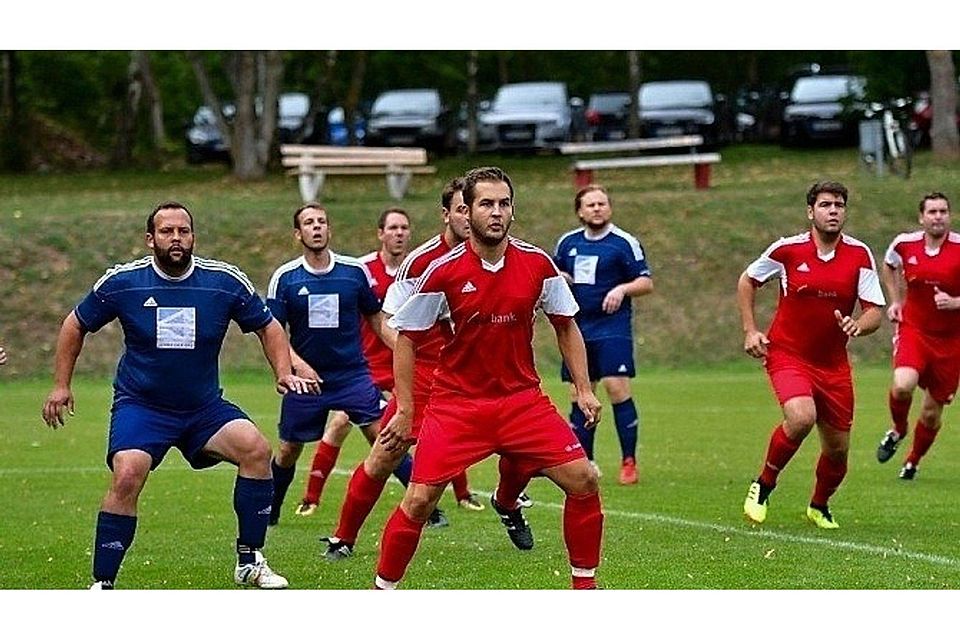 Was geschieht da oben? Die Liga schaut mit Spannung auf das kommende Topspiel zwischen Planig und Hackenheim. F: Bohr Was geschieht da oben? Die Liga schaut mit Spannung auf das kommende Topspiel zwischen Planig und Hackenheim. F: Bohr