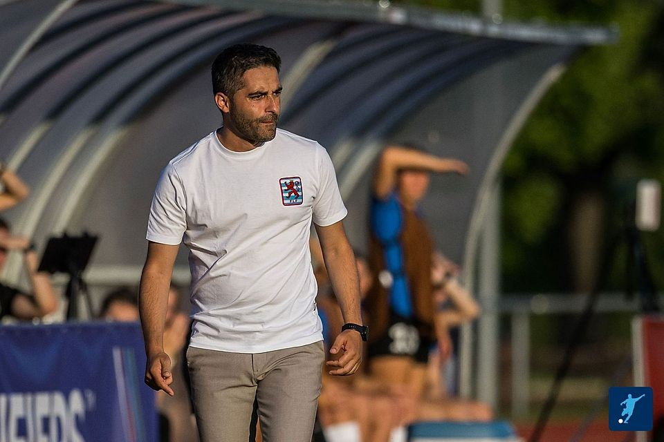 Der entlassene Nationaltrainer der Frauen, Dan Santos, hat sich am Donnerstag via Pressemitteilung gegen die erhobenen Vorwürfe gewehrt