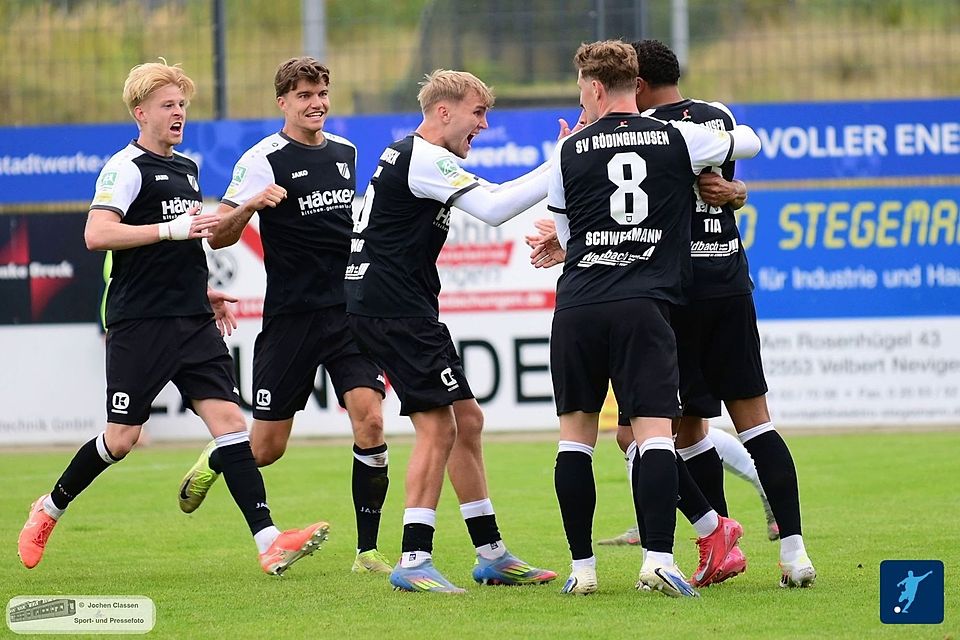 Rödinghausen gewinnt gegen Velbert. Rödinghausen gewinnt gegen Velbert.