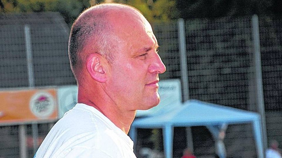 Trainer Jasko Coralic fordert von allen Mannschaftsteilen ein konsequenteres Defensivverhalten.Foto: hfs