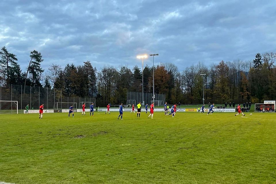 Gegen Dardania St. Gallen lag der FC Lachen/Altendorf zunächst 0:2 zurück, ehe die Schwyzer das Skore noch ausgleichen und einen Punkt über die Zeit retten konnten.