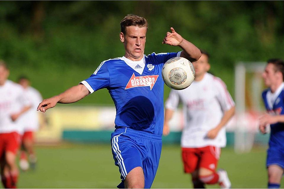 Oliver Glotzmann traf zur 1:0-Führung der Sindelfinger gegen die A-Jugend des VfB Stuttgart Foto (Archiv): Eibner