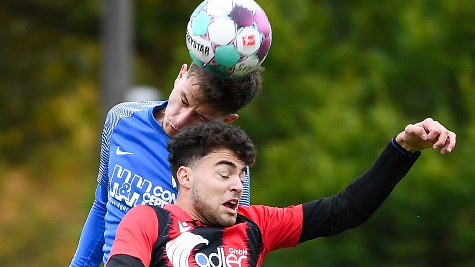 In den Derbys und gegen Spitzenteams meist obenauf: die Weiler um Egzon Ferati (hinten) gegen Muhammad Al Shaer (Rheinfelden)