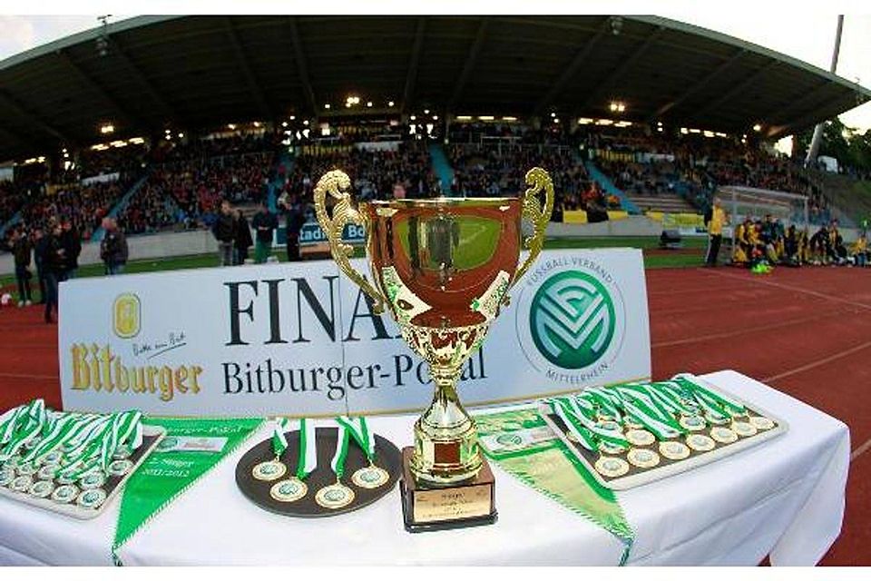 e6a78711-397c-442e-adc0-9d94bfb850c3.jpg - Das Objekt der Begierde: der Mittelrheinpokal. Foto: fvm e6a78711-397c-442e-adc0-9d94bfb850c3.jpg - Das Objekt der Begierde: der Mittelrheinpokal. Foto: fvm