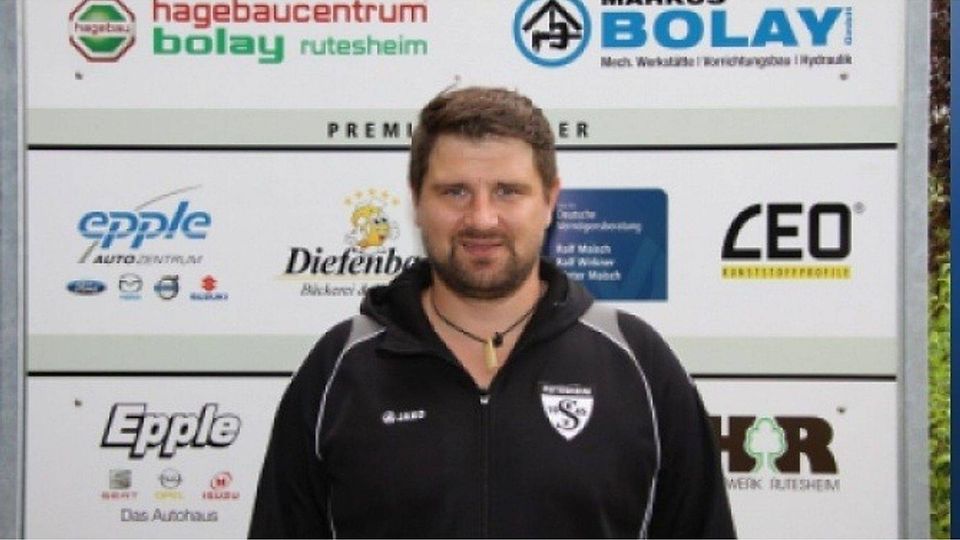 Trainer Rolf Kramer und die SKV Rutsheim: Hohe Hürden auf dem Weg in die Verbandsliga. Foto: FuPa