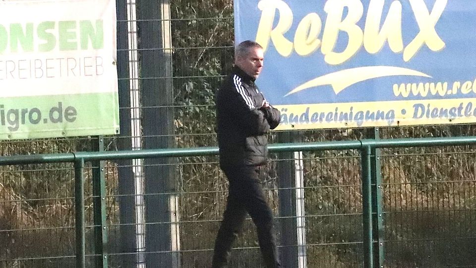 TSV-Trainer Ralf Böhling brachte wieder eine schlagkräftige Truppe auf den Platz. 