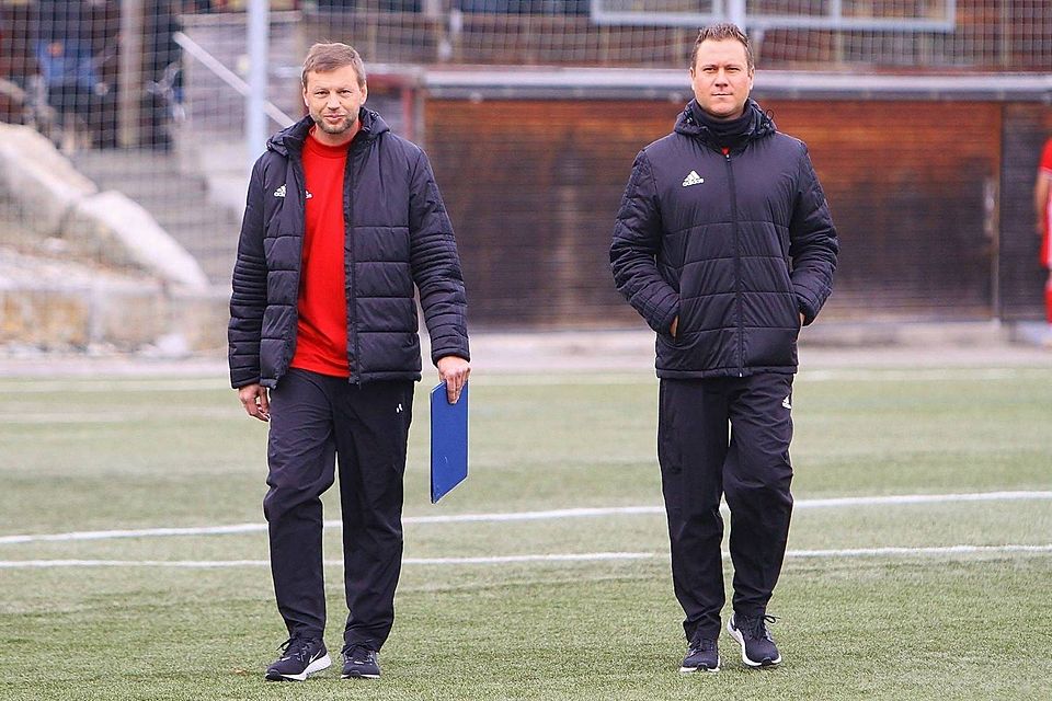 Michael Selbitschka (rechts) und Co-Trainer Helmut Hamm stehen dem TSV Vilsbiburg noch bis zur Winterpause zur Verfügung.
