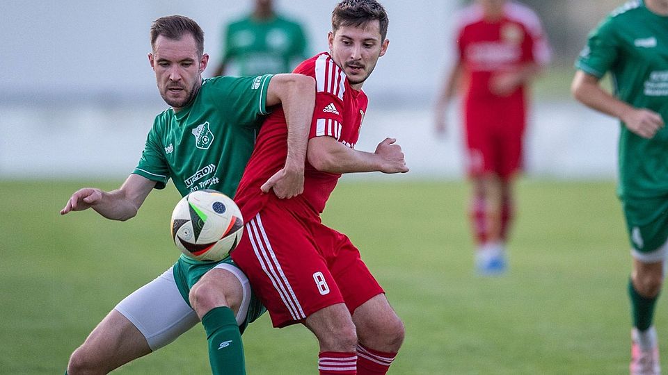 In der Hinrunde behielt der SV Hahnbach (in rot) gegen Lokalnachbarn Schlicht klar die Oberhand. Und diesmal?