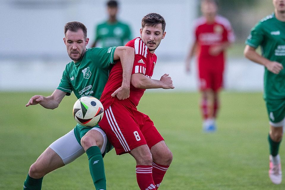 In der Hinrunde behielt der SV Hahnbach (in rot) gegen Lokalnachbarn Schlicht klar die Oberhand. Und diesmal?
