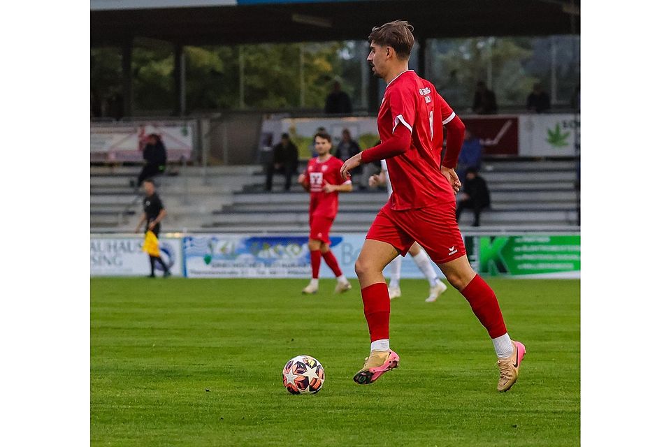 Drei Wochen Verletzungspause liegen hinter Verteidiger Carl Opitz. In Traunstein ist er wieder dabei.