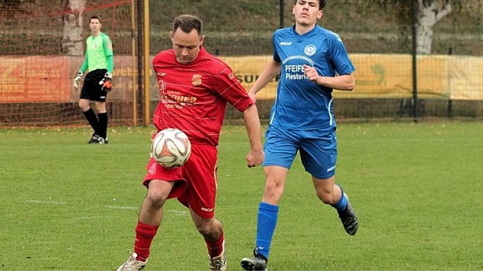 Marko Drefke (in rot) wechselt im Winter nach Prettin.                            F: Poloczek