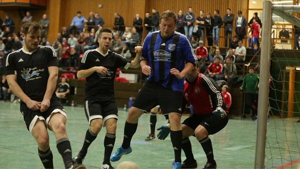 Packende Szenen gab es bereits am ersten Turniertag. Foto: Sebastian Schwarz