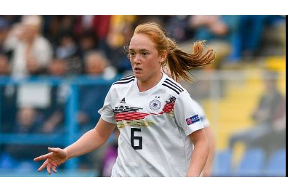 Nationalspielerin: Lisanne Gräwe hat den Überblick.