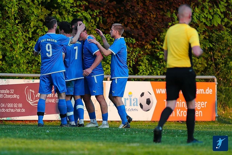 Der TSV Regen konnte an diesem Bezirksliga-Mittwoch mit einem 4:1-Sieg über den SV Oberpolling einen kleinen Befreiungsschlag im Abstiegskampf landen.
