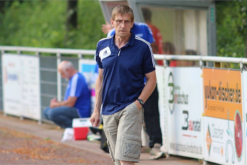 F: Knauer Eintracht-Trainer Manfred Katluhn sieht sein Team in einer guten Ausgangsposition für die Rückserie.