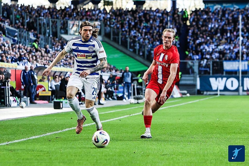 Joshua Bitter am Ball für den MSV Duisburg.