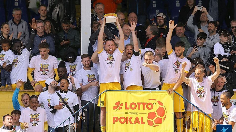 Der strahlende Pokal-Sieger: Teutonia 05 Ottensen.