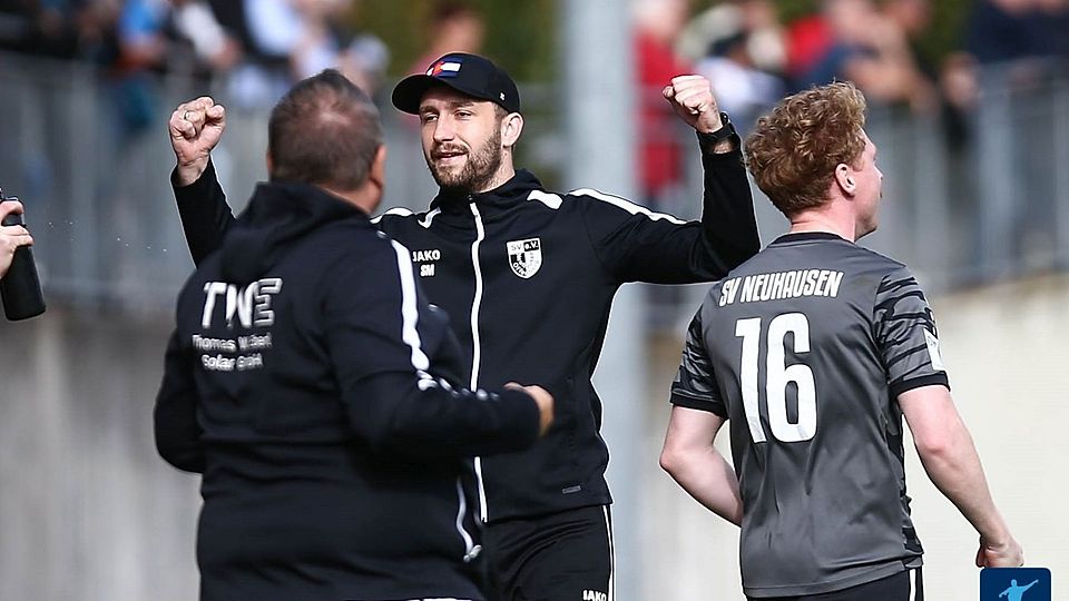 Simon Meindl (Mitte) hatte mit dem SV Neuhausen/Offenberg schon jede Menge Grund zur Freude 